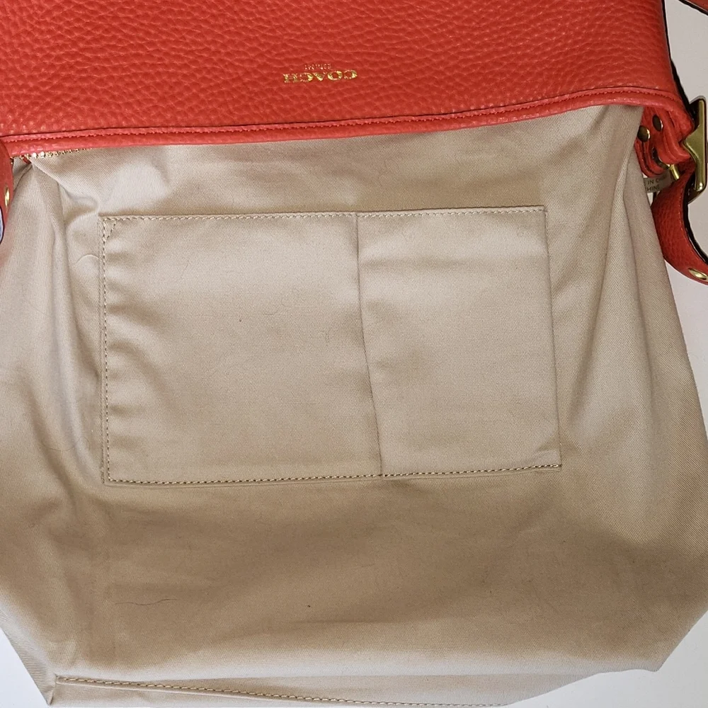 🌷Coach legacy Duffle Vermillion orange